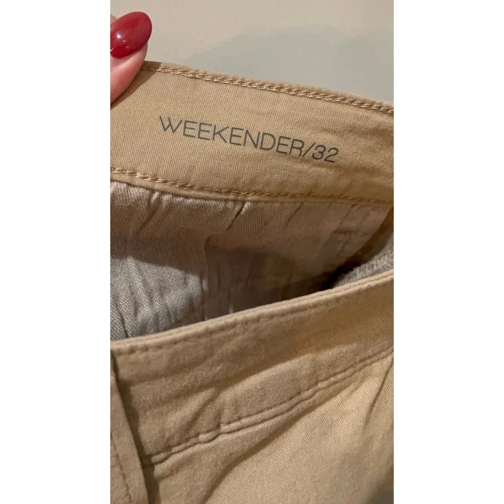 NEW Men's Modern American weekender dark khaki pants size 32 by 32.